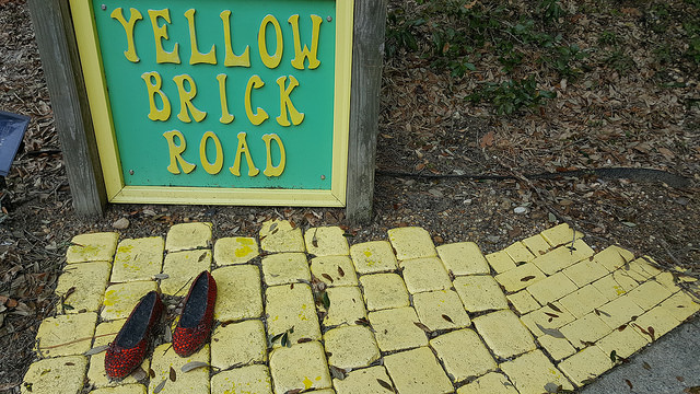 OBX Cycling: Bike tripping the yellow brick road